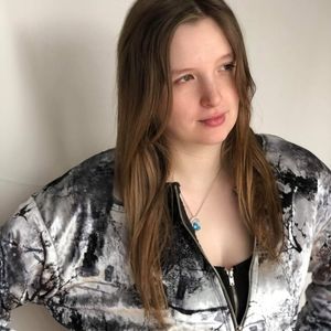 Meet your Posher, Courtney